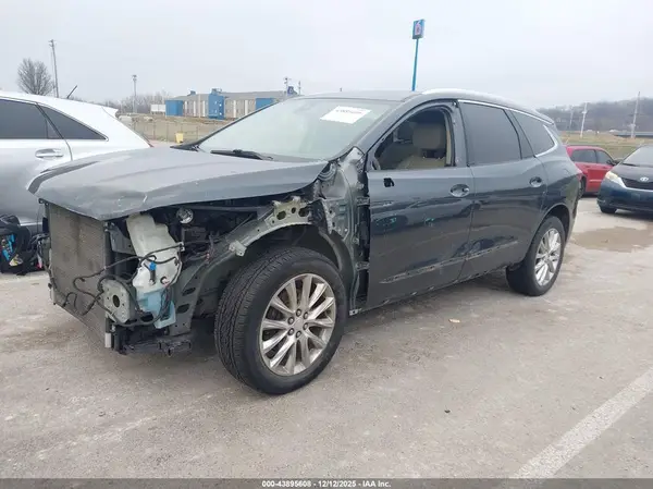 5GAEVBKW4KJ213715 2019 BUICK ENCLAVE - Image 2