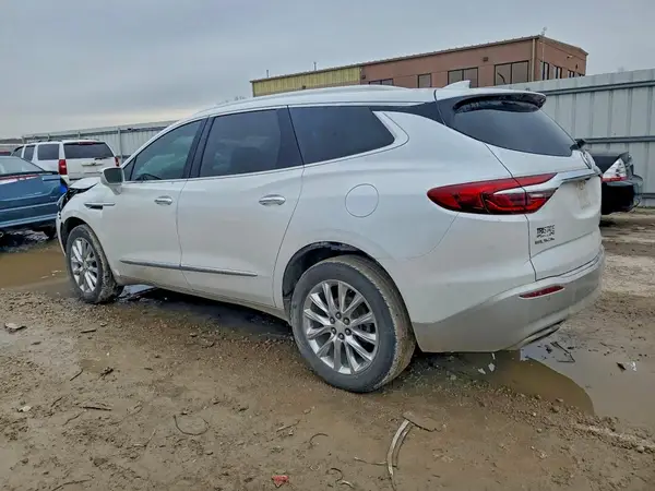 5GAEVBKW5JJ145763 2018 BUICK ENCLAVE - Image 2