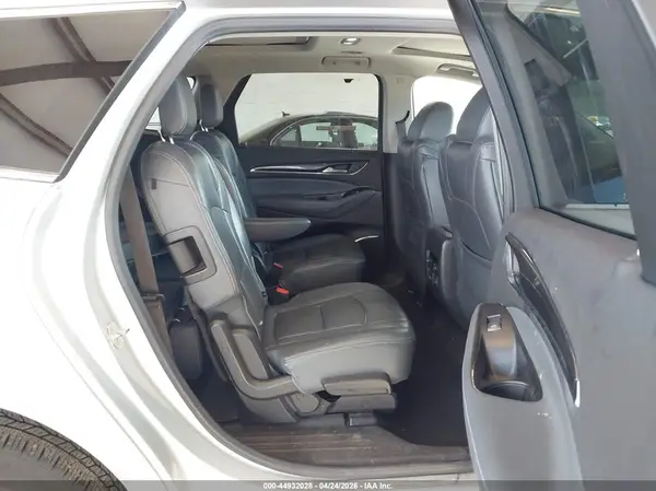 5GAEVBKW5JJ217674 2018 BUICK ENCLAVE - Image 8