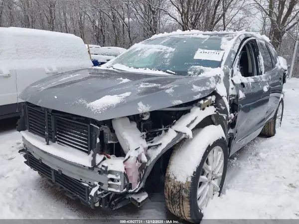 5GAEVBKW5JJ284615 2018 BUICK ENCLAVE - Image 2