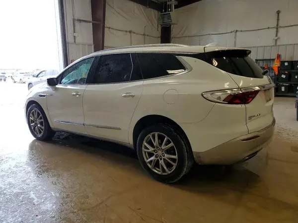 5GAEVBKW5NJ105852 2022 BUICK ENCLAVE - Image 2