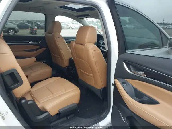 5GAEVBKW6JJ122332 2018 BUICK ENCLAVE - Image 8