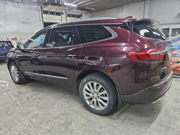 5GAEVBKW6JJ124226 2018 BUICK ENCLAVE - Image 2