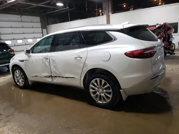 5GAEVBKW6JJ194180 2018 BUICK ENCLAVE - Image 2