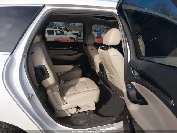5GAEVBKW6JJ262686 2018 BUICK ENCLAVE - Image 8