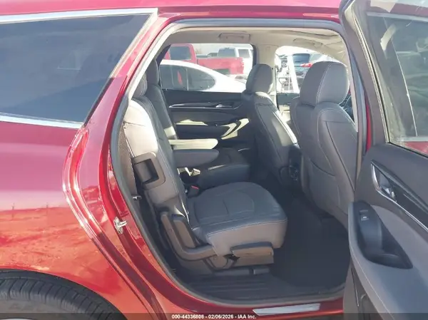 5GAEVBKW6JJ264714 2018 BUICK ENCLAVE - Image 8