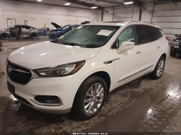 5GAEVBKW6LJ266207 2020 BUICK ENCLAVE - Image 2