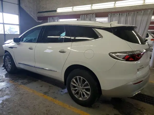 5GAEVBKW6RJ105428 2024 BUICK ENCLAVE - Image 2