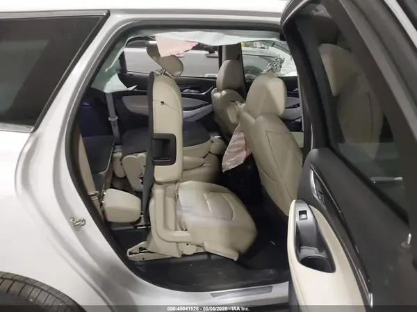 5GAEVBKW7JJ138152 2018 BUICK ENCLAVE - Image 8