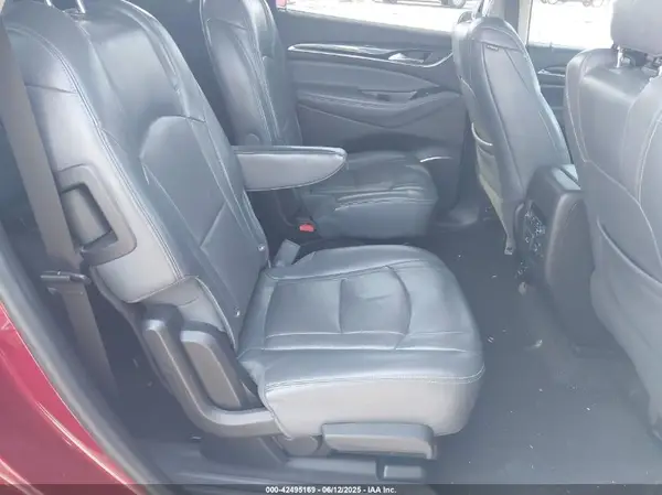 5GAEVBKW7JJ141150 2018 BUICK ENCLAVE - Image 8