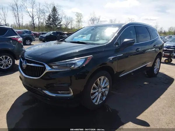 5GAEVBKW7JJ180479 2018 BUICK ENCLAVE - Image 2