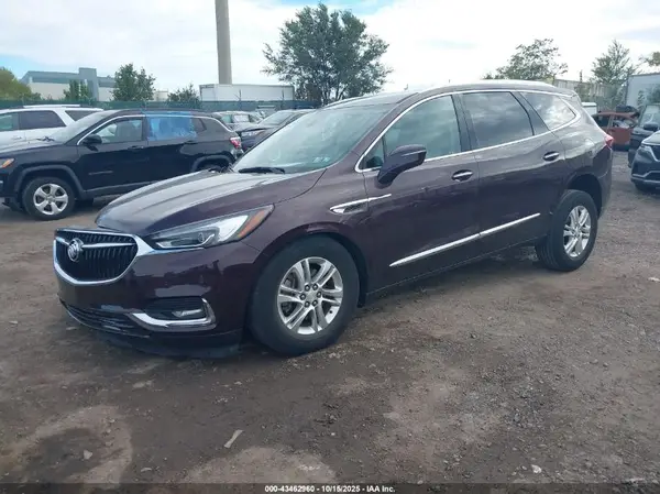 5GAEVBKW7JJ246335 2018 BUICK ENCLAVE - Image 2