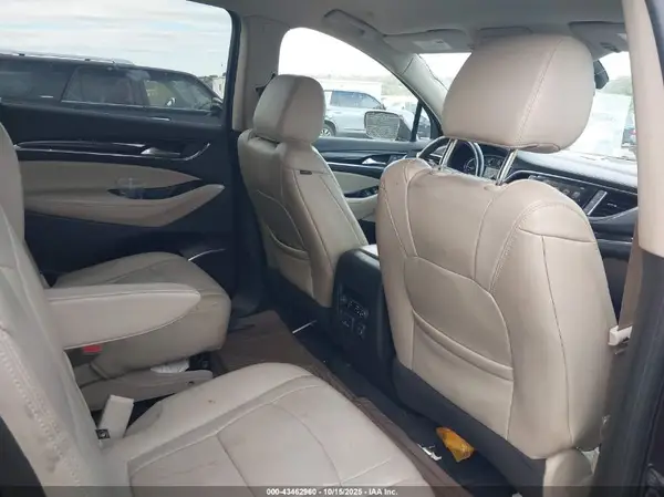 5GAEVBKW7JJ246335 2018 BUICK ENCLAVE - Image 8