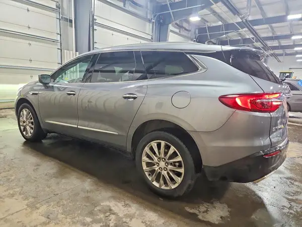 5GAEVBKW7LJ272503 2020 BUICK ENCLAVE - Image 2