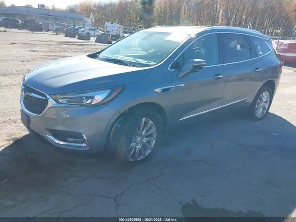 5GAEVBKW7LJ328004 2020 BUICK ENCLAVE - Image 2