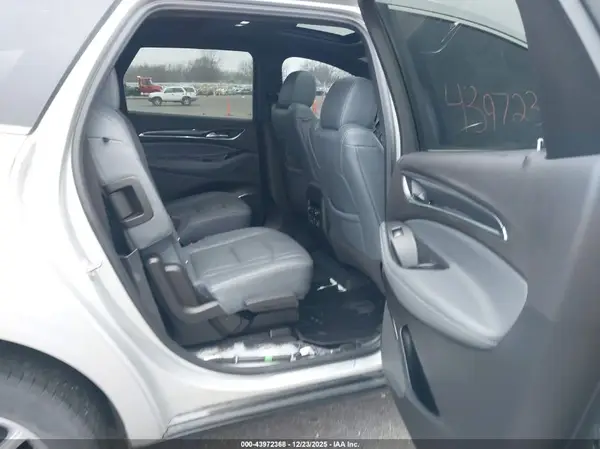 5GAEVBKW7NJ105741 2022 BUICK ENCLAVE - Image 8
