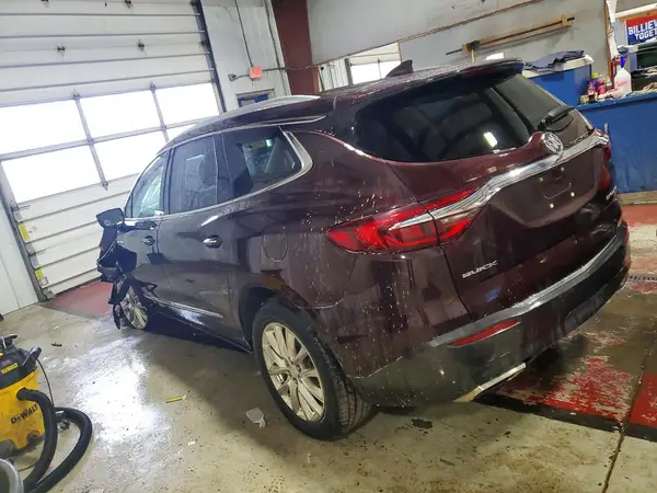 5GAEVBKW8JJ174268 2018 BUICK ENCLAVE - Image 2
