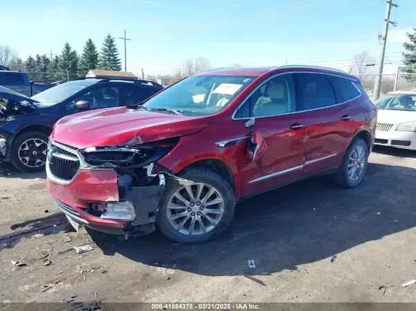 5GAEVBKW8JJ176733 2018 BUICK ENCLAVE - Image 2