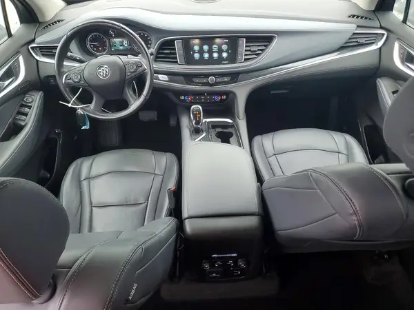 5GAEVBKW8JJ177011 2018 BUICK ENCLAVE - Image 8
