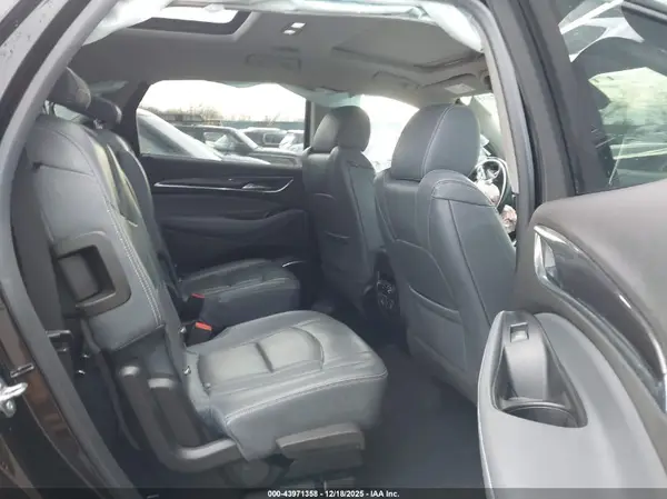 5GAEVBKW8JJ204000 2018 BUICK ENCLAVE - Image 8
