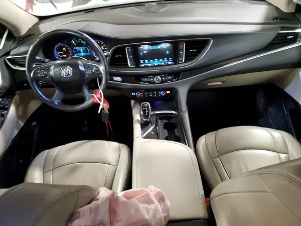 5GAEVBKW8JJ238826 2018 BUICK ENCLAVE - Image 8