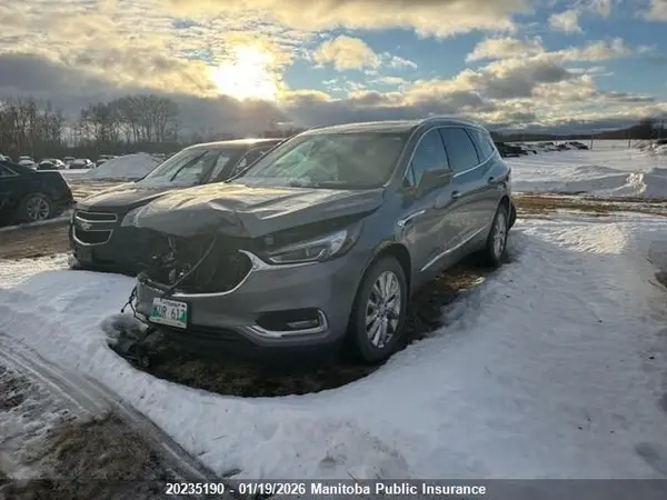 5GAEVBKW8JJ246960 2018 BUICK ENCLAVE - Image 2