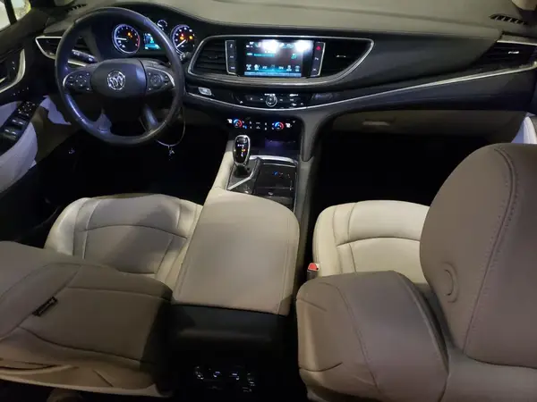 5GAEVBKW8KJ311825 2019 BUICK ENCLAVE - Image 8