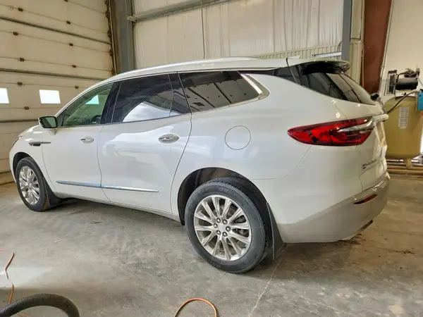 5GAEVBKW8MJ227653 2021 BUICK ENCLAVE - Image 2