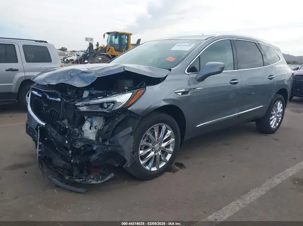 5GAEVBKW8MJ228205 2021 BUICK ENCLAVE - Image 2