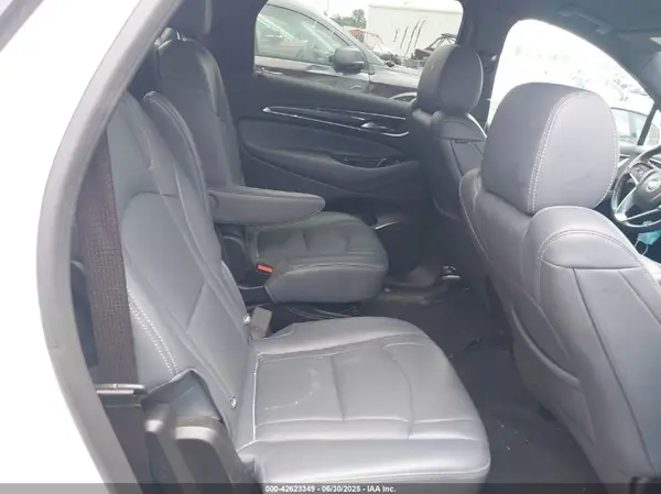 5GAEVBKW8RJ114308 2024 BUICK ENCLAVE - Image 8