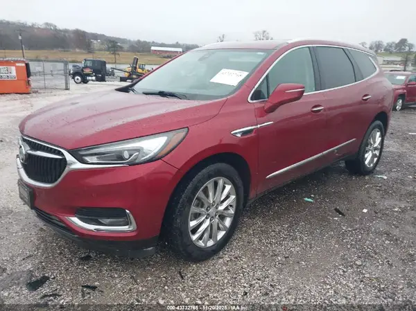 5GAEVBKW9JJ171315 2018 BUICK ENCLAVE - Image 2