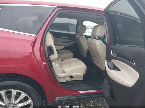5GAEVBKW9JJ171315 2018 BUICK ENCLAVE - Image 8