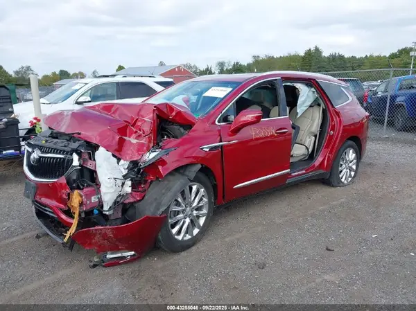 5GAEVBKW9JJ186722 2018 BUICK ENCLAVE - Image 2