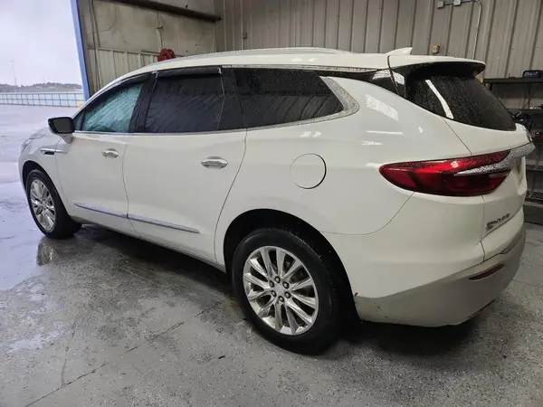 5GAEVBKW9MJ221103 2021 BUICK ENCLAVE - Image 2