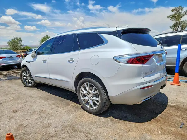 5GAEVBKW9NJ148560 2022 BUICK ENCLAVE - Image 2