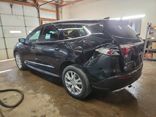 5GAEVBKW9PJ210977 2023 BUICK ENCLAVE - Image 2