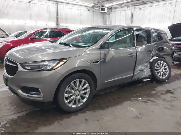 5GAEVBKWXKJ237971 2019 BUICK ENCLAVE - Image 2