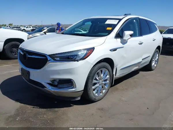 5GAEVBKWXMJ266471 2021 BUICK ENCLAVE - Image 2