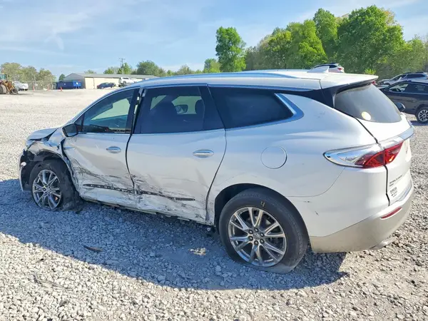 5GAEVBKWXPJ124965 2023 BUICK ENCLAVE - Image 2
