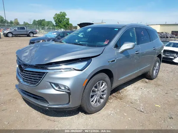 5GAEVBKWXRJ128162 2024 BUICK ENCLAVE - Image 2