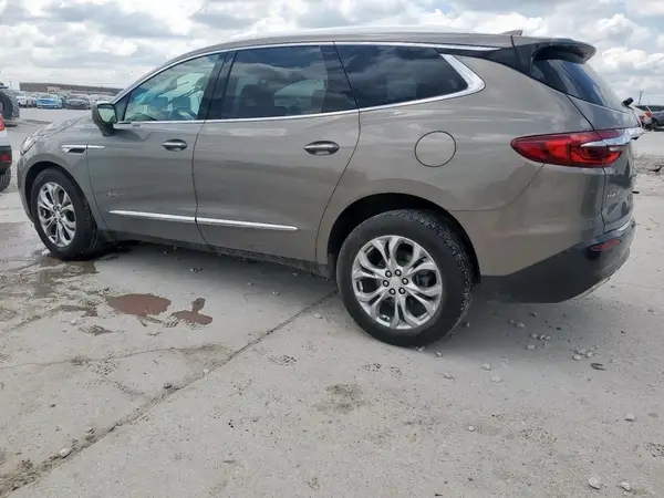 5GAEVCKW0JJ155879 2018 BUICK ENCLAVE - Image 2