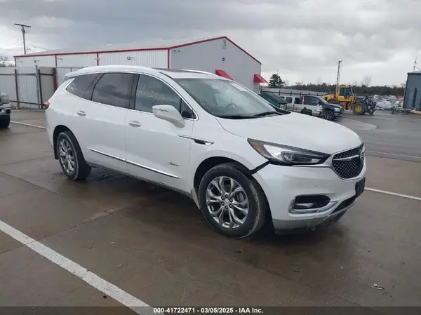 5GAEVCKW0JJ272314 2018 BUICK ENCLAVE - Image 1