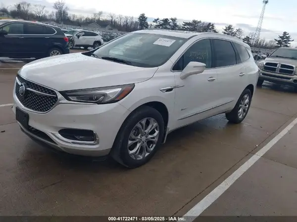 5GAEVCKW0JJ272314 2018 BUICK ENCLAVE - Image 2