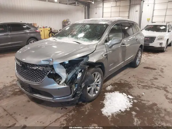 5GAEVCKW0RJ126765 2024 BUICK ENCLAVE - Image 2