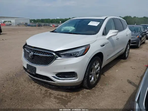 5GAEVCKW1JJ231576 2018 BUICK ENCLAVE - Image 2