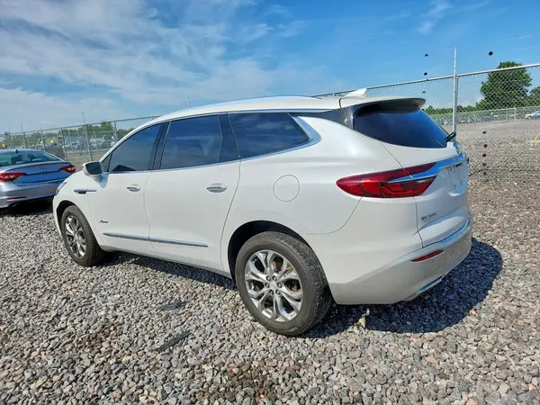 5GAEVCKW1JJ256218 2018 BUICK ENCLAVE - Image 2