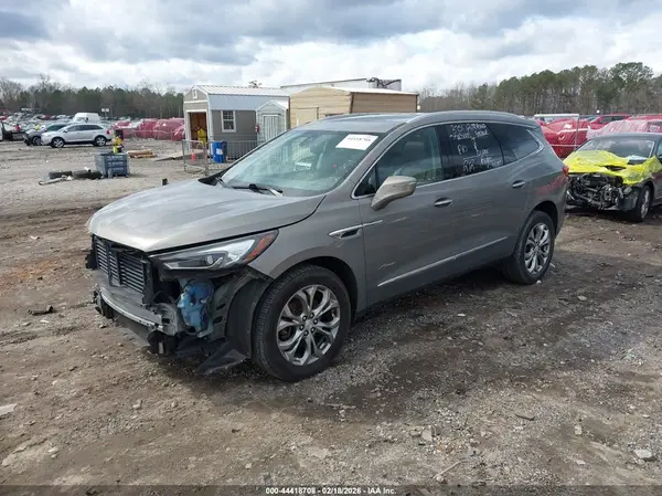 5GAEVCKW2JJ154801 2018 BUICK ENCLAVE - Image 2