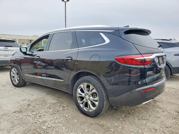 5GAEVCKW2JJ172103 2018 BUICK ENCLAVE - Image 2