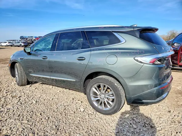 5GAEVCKW2NJ127944 2022 BUICK ENCLAVE - Image 2