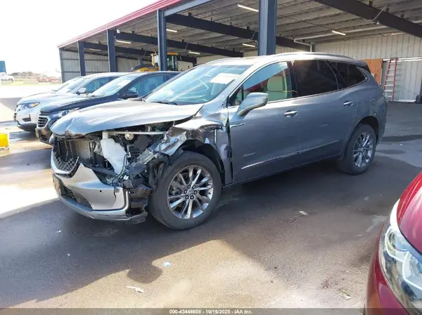 5GAEVCKW2PJ212530 2023 BUICK ENCLAVE - Image 2